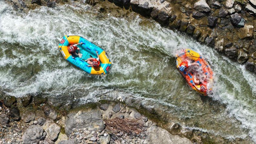 国内2000余选手朝天吼上演“浪尖争锋”