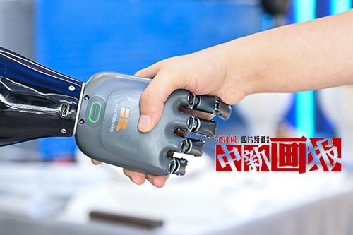 “链”接智慧生活