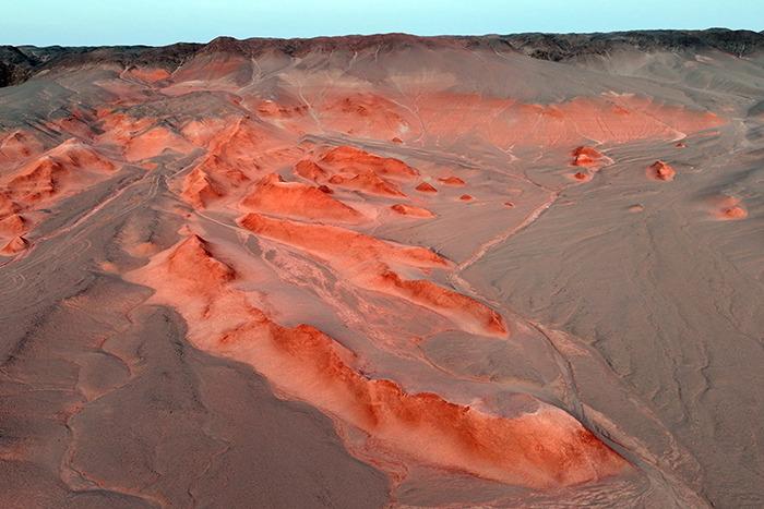 红层地质景观宛若火星表面