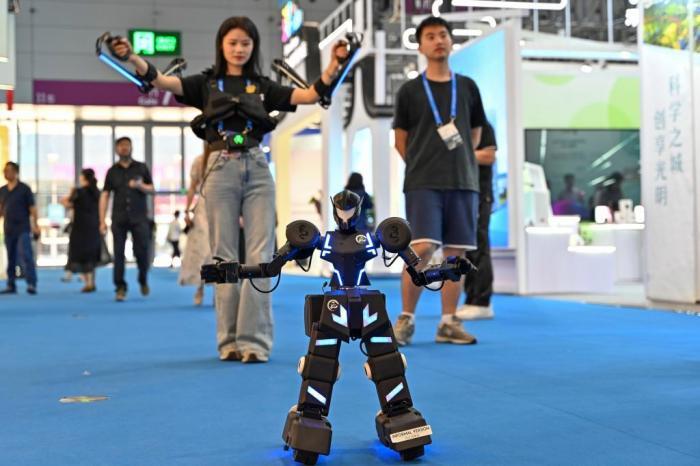 第二十一届深圳文博会开幕 首次设立人工智能展区